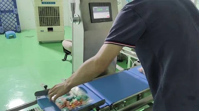透明袋装彩色小件：230g 连续过秤